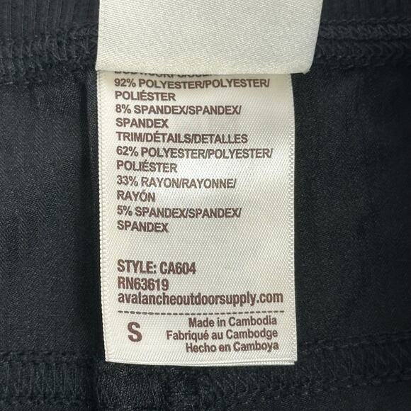 NWT Avalanche Valley Cargo Capri Pants Womens Small Black High Waisted Pockets - Picture 10 of 12